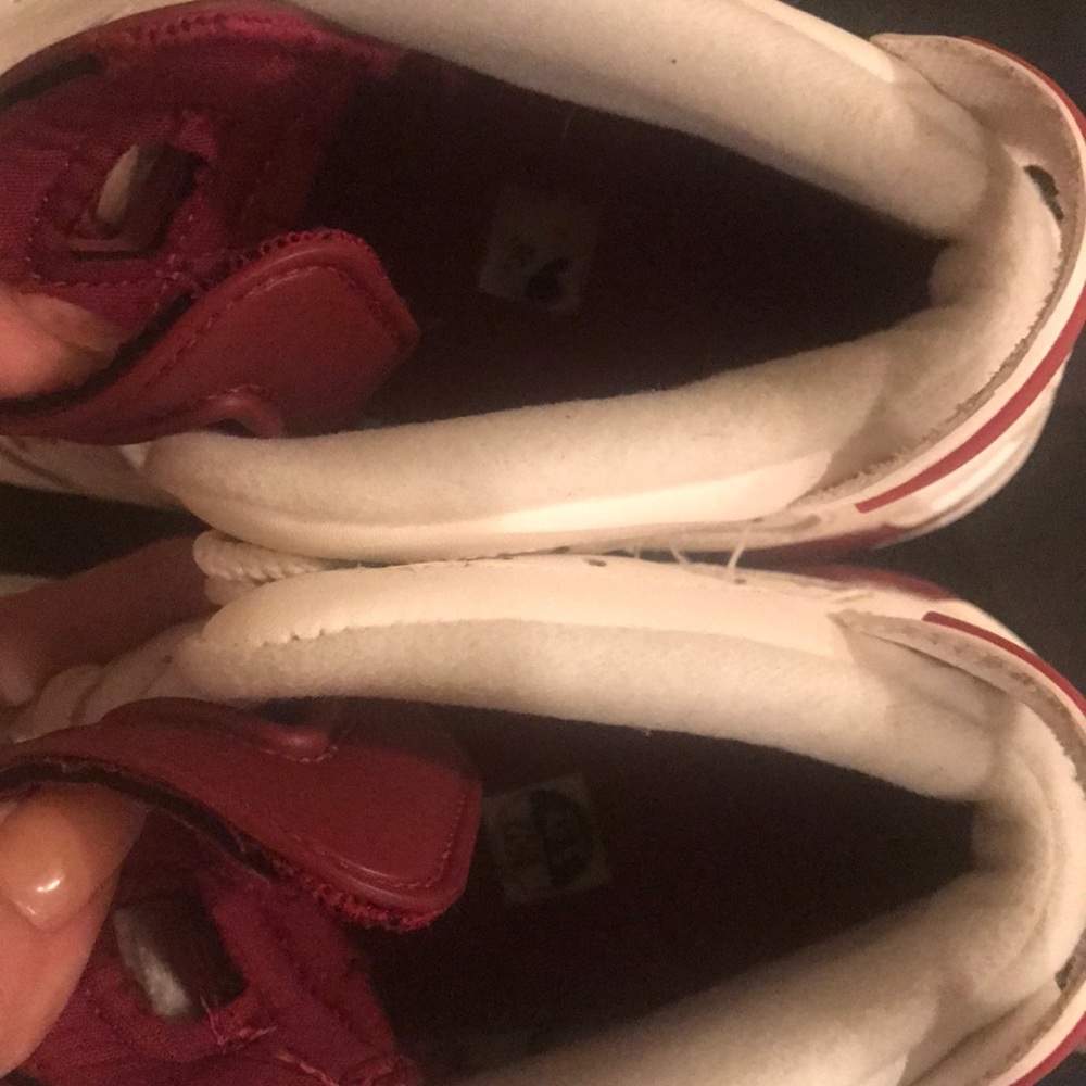 Jordan 6 Maroon - Picture 6 of 7